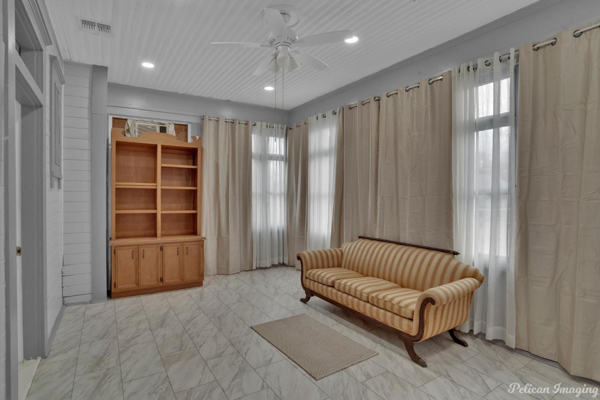 Casa vacanze Renovated, Spacious, Historic.