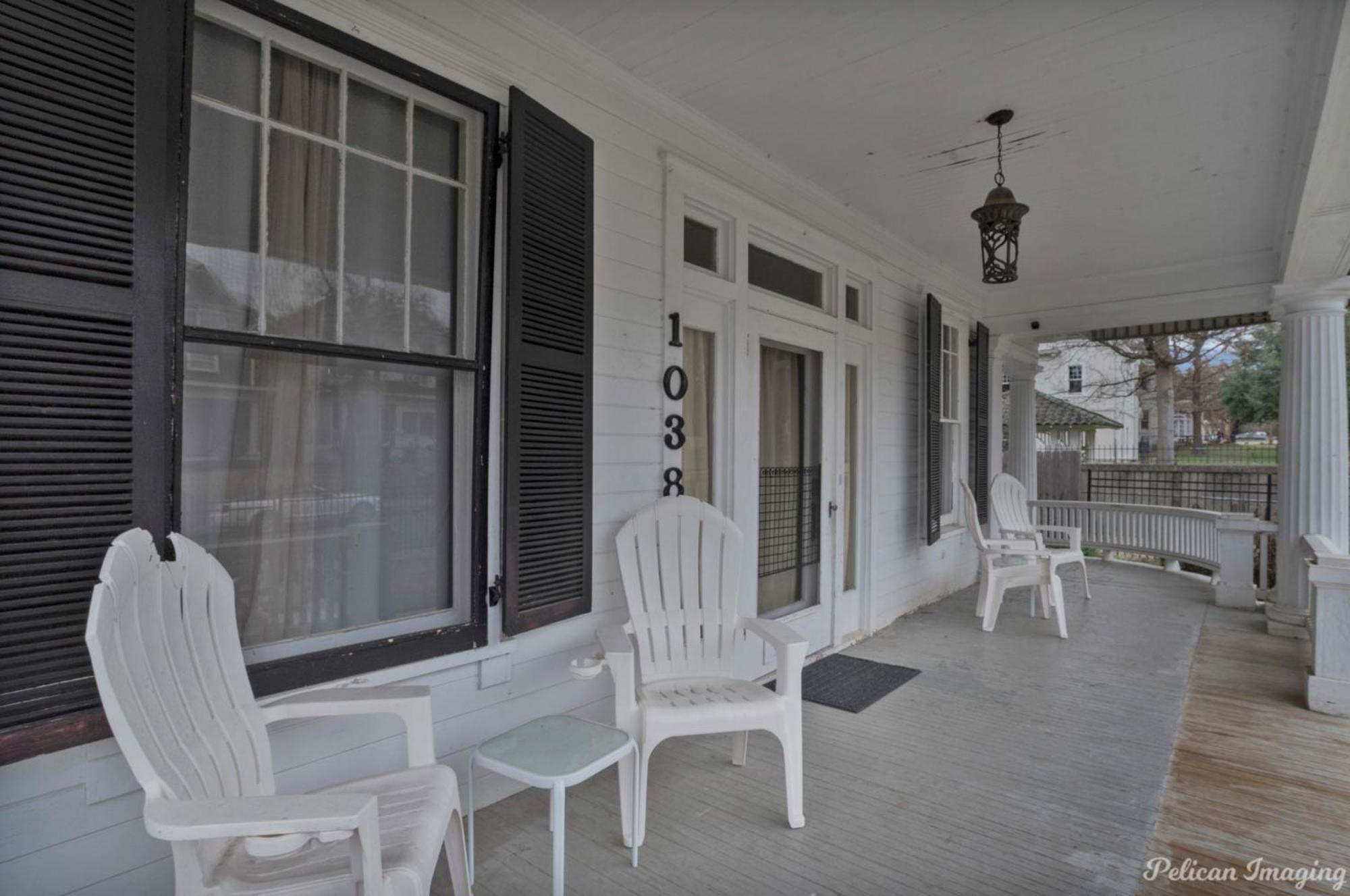 Renovated, Spacious, Historic. Hébergement de vacances *