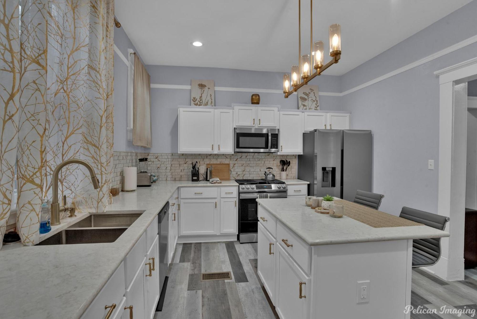 Renovated, Spacious, Historic. Hébergement de vacances