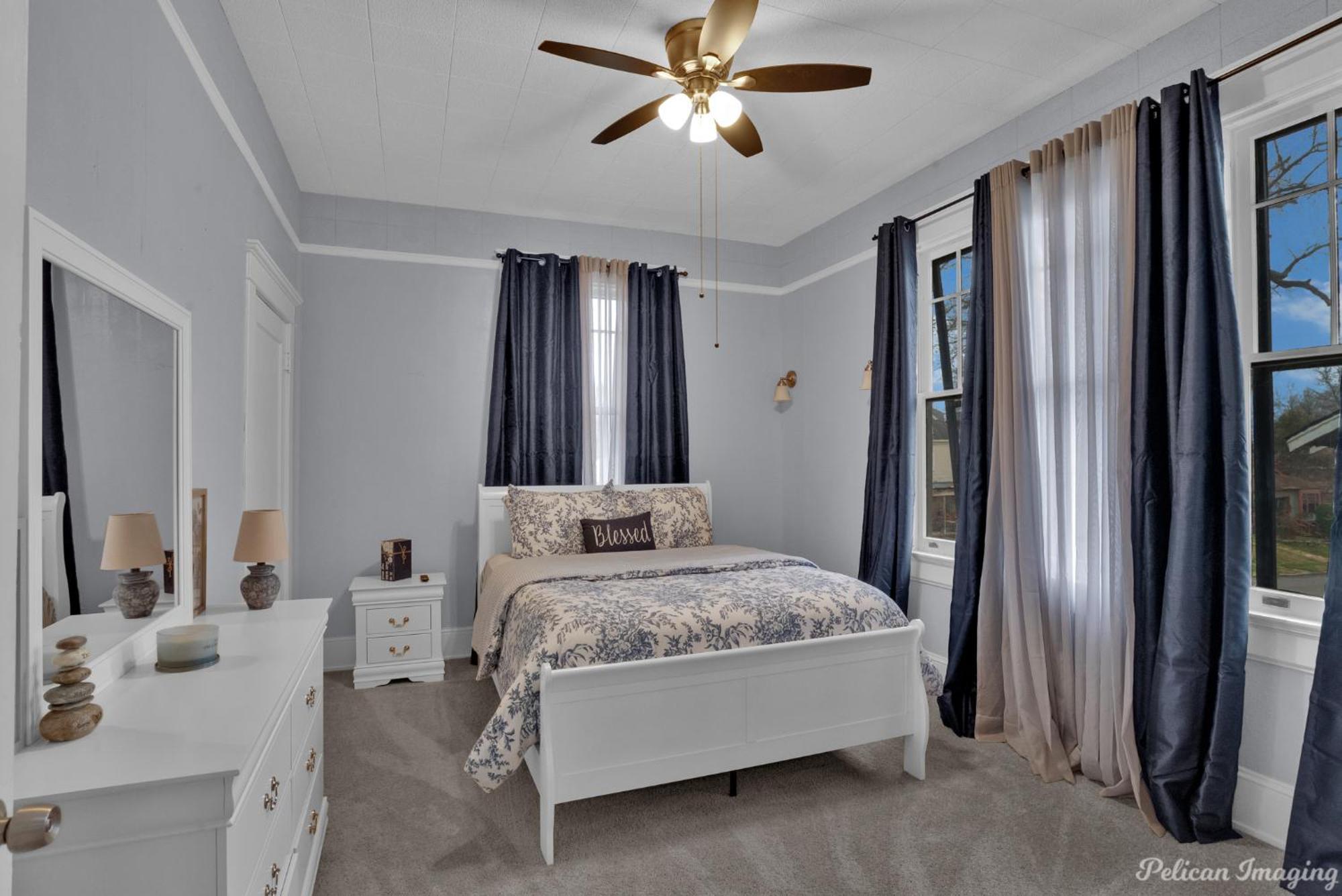 Renovated, Spacious, Historic. Hébergement de vacances Shreveport